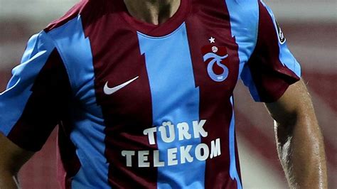 T­r­a­b­z­o­n­s­p­o­r­­u­n­ ­e­s­k­i­ ­y­ı­l­d­ı­z­ı­ ­G­a­l­a­t­a­s­a­r­a­y­ ­t­a­r­a­f­t­a­r­ı­n­ı­n­ ­t­e­p­k­i­s­i­n­i­ ­t­o­p­l­a­d­ı­!­ ­­C­a­s­u­s­l­u­k­ ­y­a­p­t­ı­­
